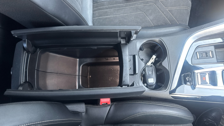 Peugeot 3008 1.6 Hybrid4 300 GT 5dr e-EAT8 Estate